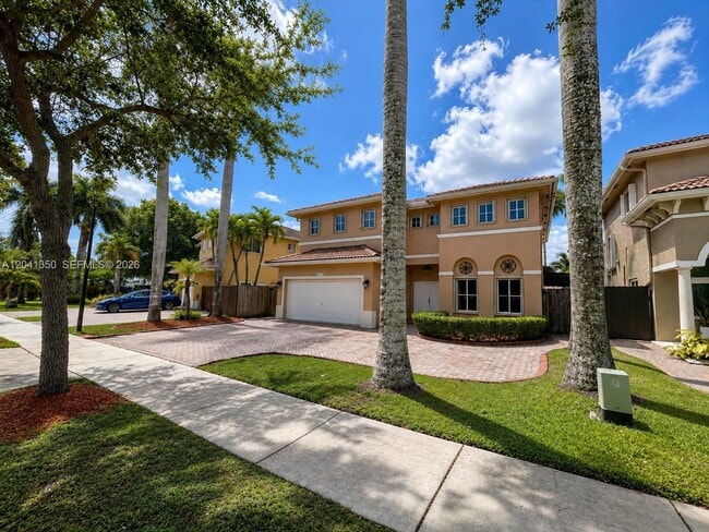 Building Photo - 12716 SW 136th Terrace