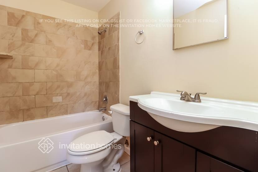 Building Photo - 11781 128th Ave N