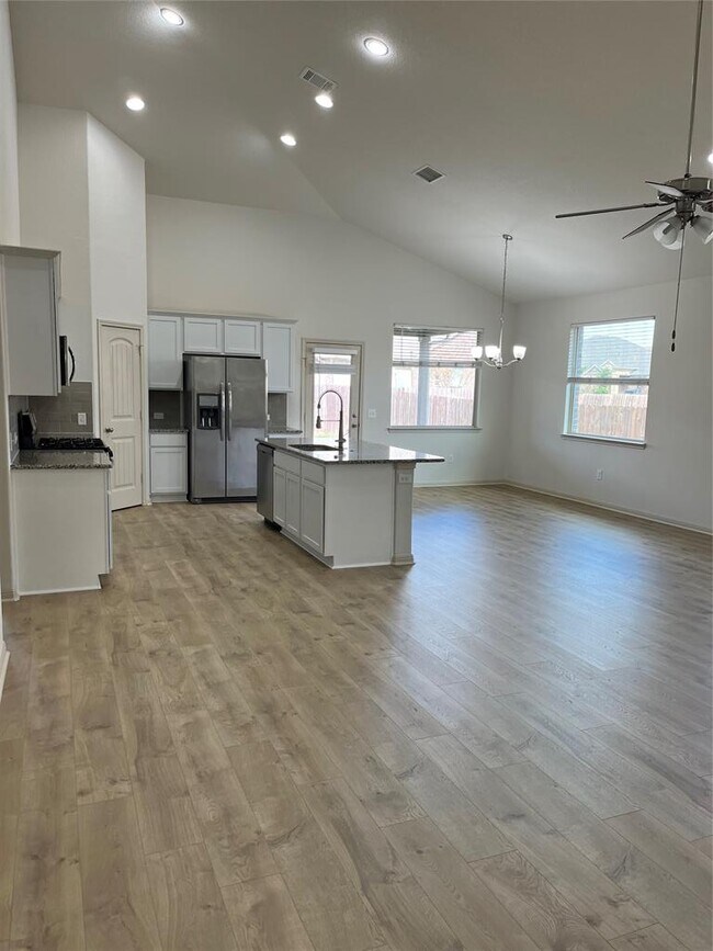 Building Photo - 18508 Calasetta Dr