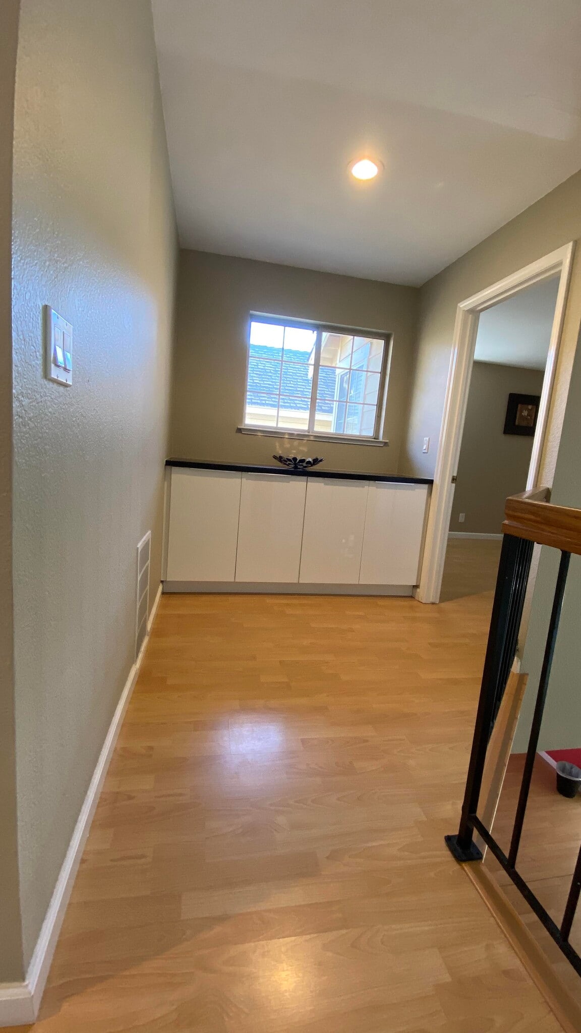 Building Photo - 34565 Vane Cmn