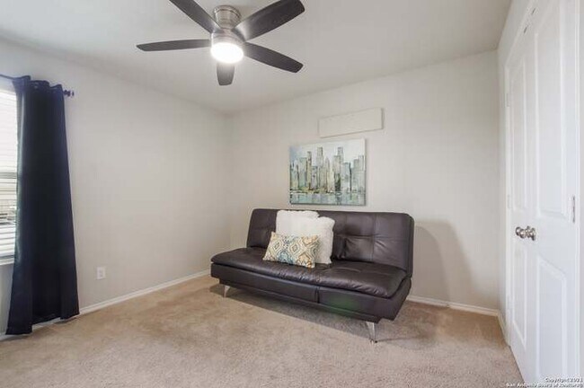 Building Photo - 482 Moonvine Way