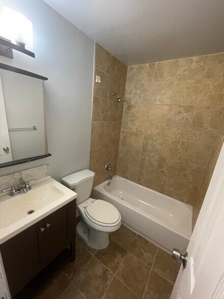 Building Photo - 4724 Koester Dr