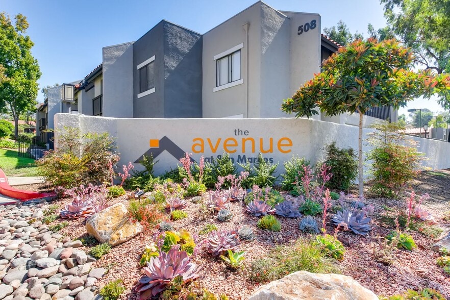 Building Photo - The Avenue at San Marcos