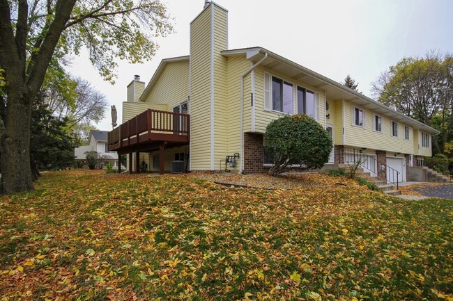 Building Photo - 4418 Clover Ln