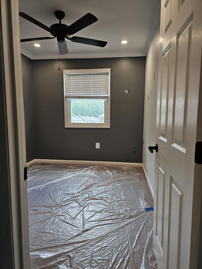 Building Photo - 4226 Embassy Dr