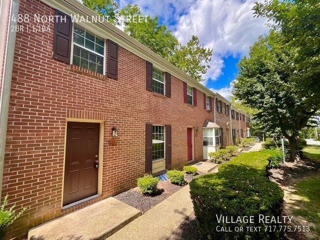 Building Photo - 488 N Walnut St