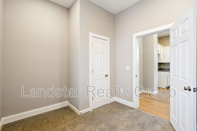 Building Photo - 4013 S 2nd St