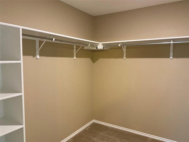 Building Photo - 1729 Arial Dr