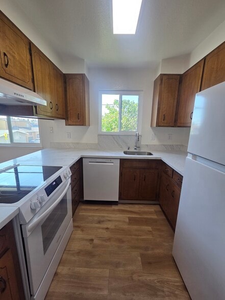 Building Photo - 3124 Yosemite Ave