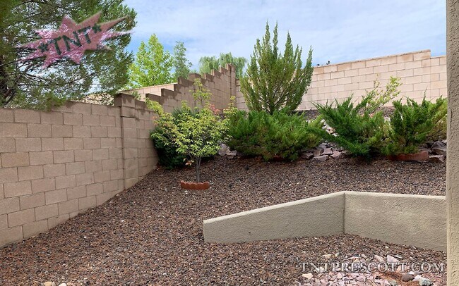 Building Photo - Home in Granville HOA ~ HOLD