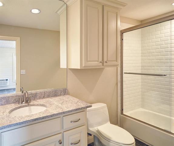 Building Photo - 4417 Normandy Ave