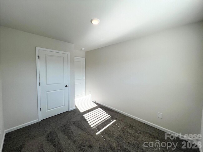 Building Photo - 5915 Faron Wy