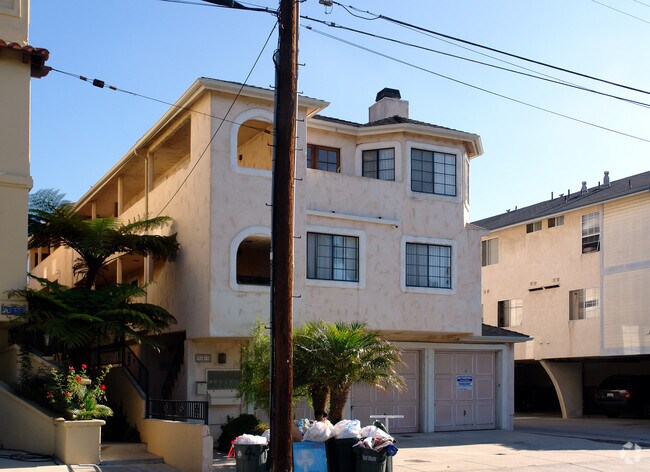 Building Photo - 543 E Walnut Ave