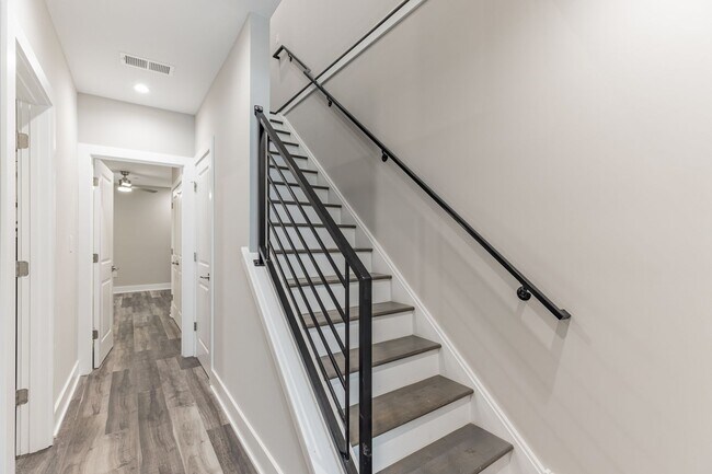 Building Photo - 1609 Ogden St