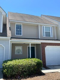 Building Photo - Conveniently Located Townhome in Pooler