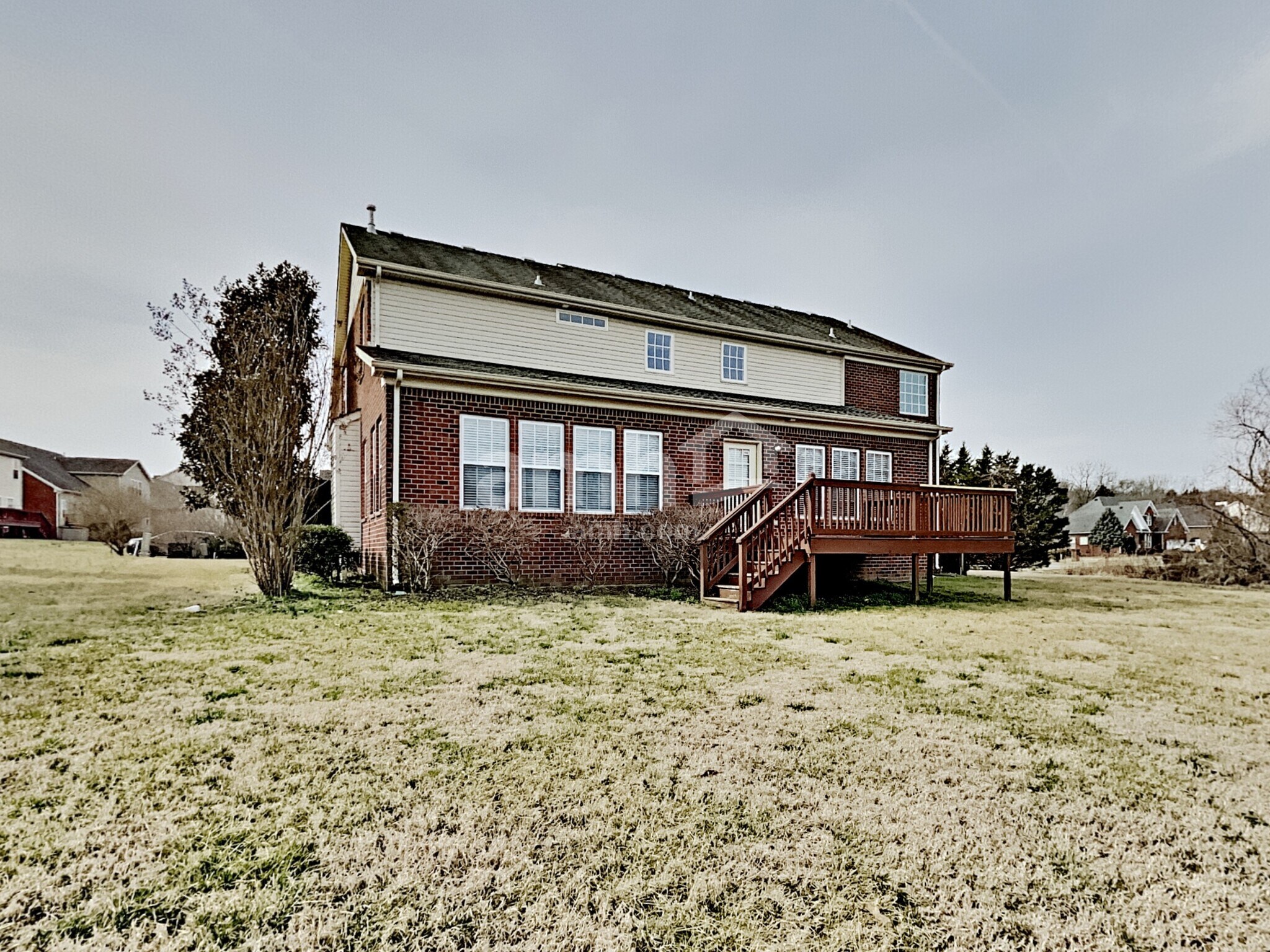 Building Photo - 1048 Oakhall Dr