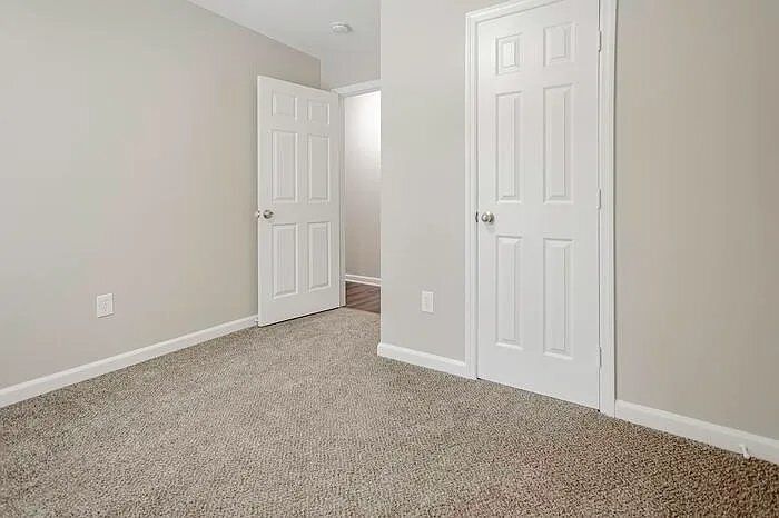 Building Photo - 1544 Holland Ave