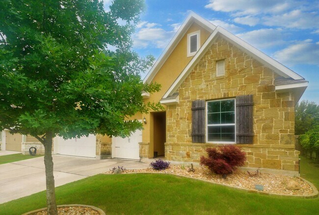Building Photo - Executive-Style Home Now Available in Crossvine (Schertz) Realtor Commission: $750