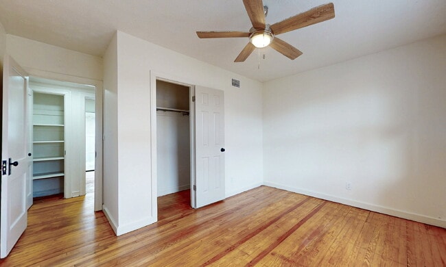 Building Photo - Pristine Neptune Beach Remodel: 2 Blocks to the Sand and Walkable to Everything!