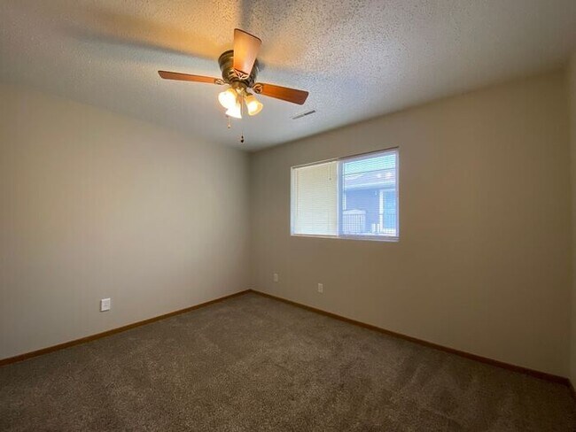 Building Photo - $1,050 | 2 Bedroom, 1 Bathroom Apartment | No Pets | Available for August 1st Move In!