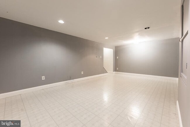 Building Photo - 12136 Bentridge Pl