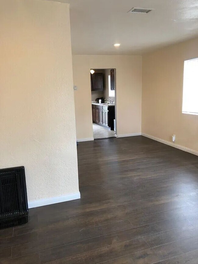 Building Photo - Coming Soon!