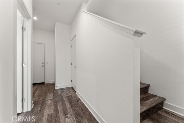 Building Photo - 1415 W Cara Dr