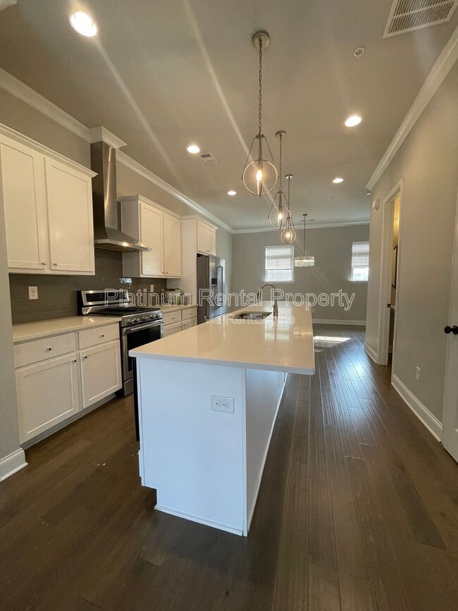 Building Photo - 1236 Stone Castle Cir