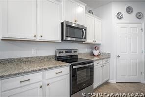 Building Photo - 10568 SW Cambria Ln