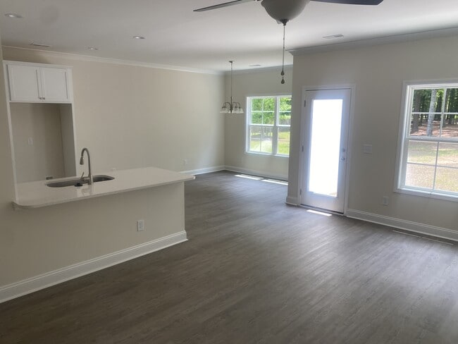 Building Photo - 3244 Spiral Ln