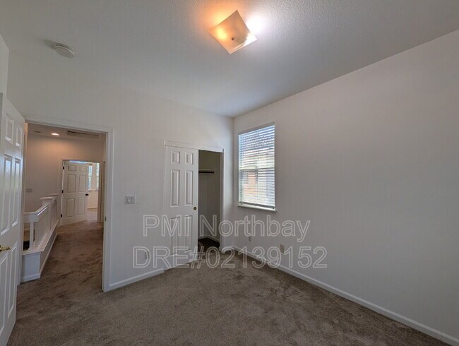 Building Photo - 564 Primitivo Ct
