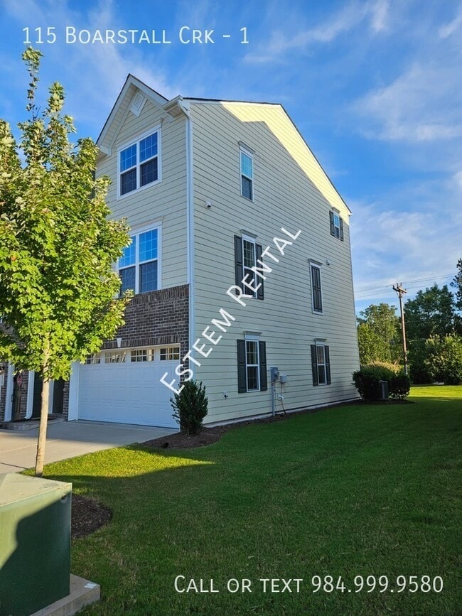 Building Photo - 115 Boarstall Crk