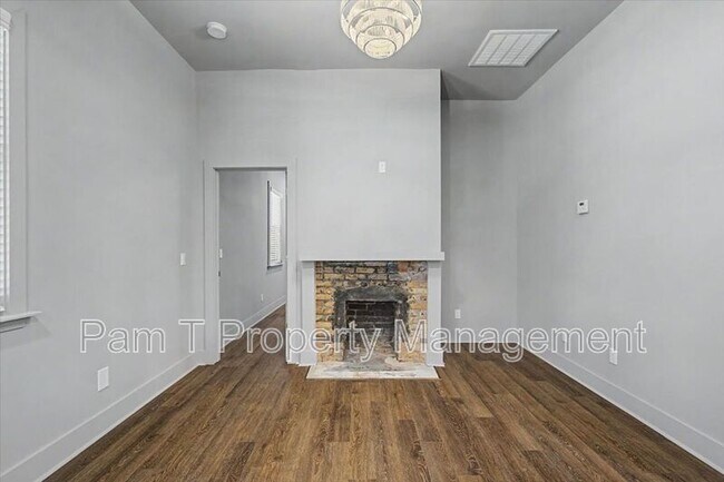 Building Photo - 638 E 37th St