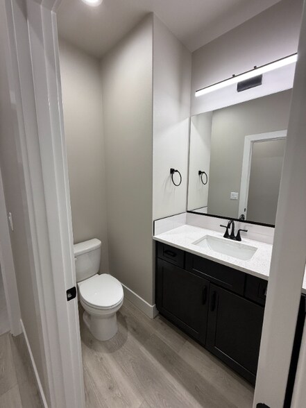 Building Photo - 791 Rio Vis Lp