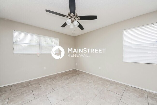 Building Photo - 3 Bedroom Pet-Friendly Home in Winter Haven, FL with Main Street Renewal