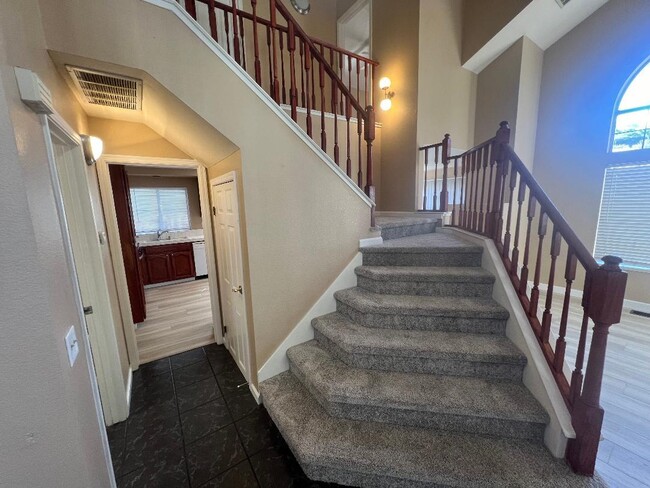 Building Photo - 5016 Perry Way