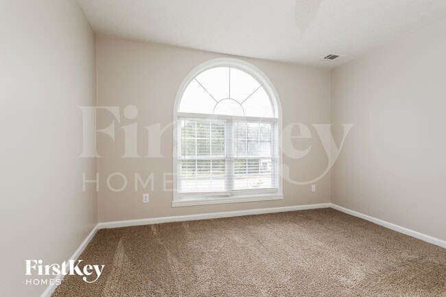 Building Photo - 213 Whistleville Ct