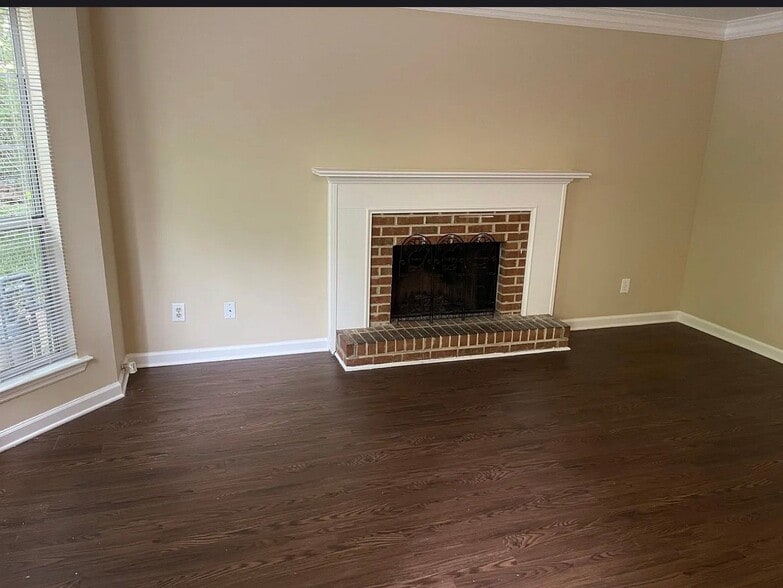 Building Photo - 2931 Lexington Trace Dr