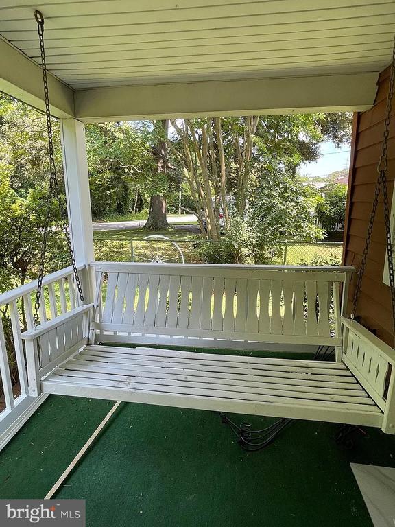 Building Photo - 205 Old Magothy Bridge Rd