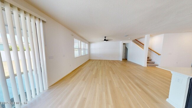 Building Photo - 152 Red Barn Rd