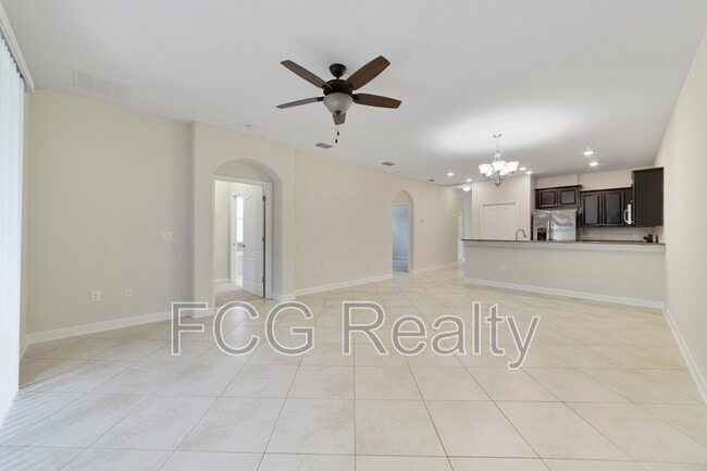 Building Photo - 1215 Long Cove Loop