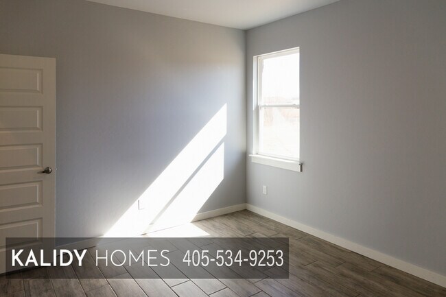 Building Photo - 306 Kirks Holw