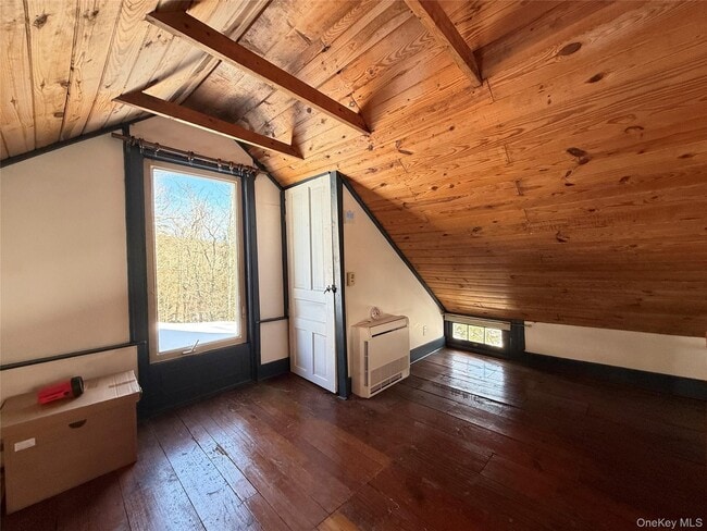 Building Photo - 674 Debruce Rd