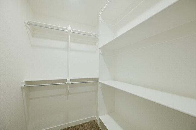 Building Photo - 409 Prairie Dog Dr