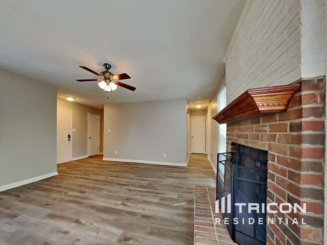 Building Photo - 5404 Trenburg Ct