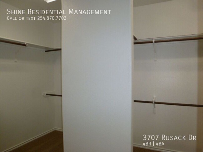Building Photo - 3707 Rusack Dr