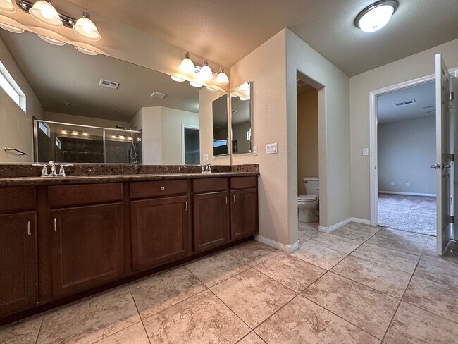 Building Photo - Sonata Within Pinnacle Peaks Phase 2 Amd