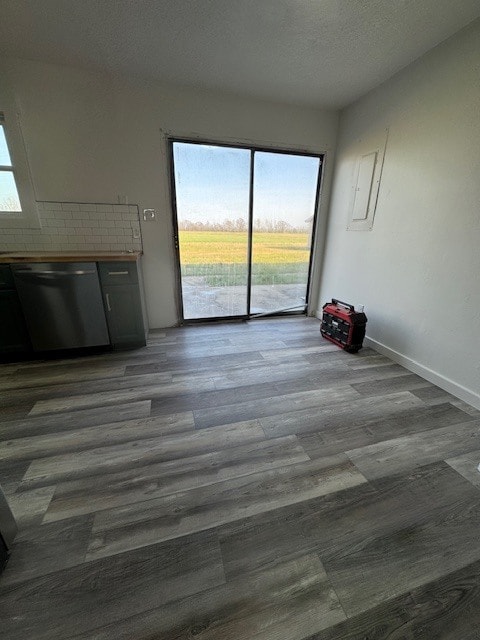 Building Photo - 1230 Pleasant Valley Rd