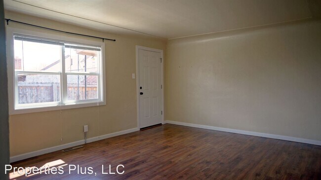 Building Photo - 2 br, 1 bath House - 572 S Stuart St