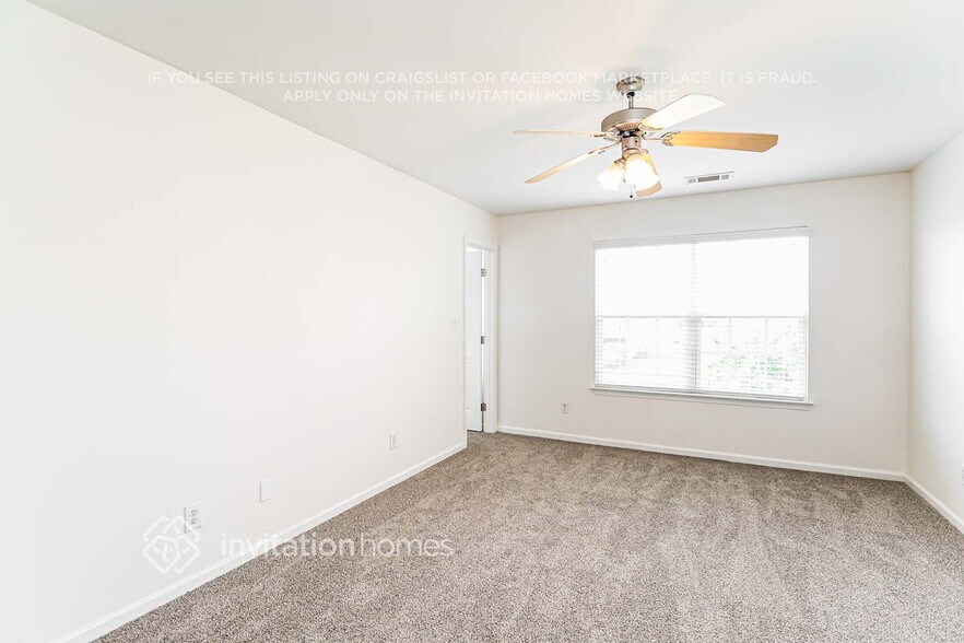 Building Photo - 214 Glencroft Dr
